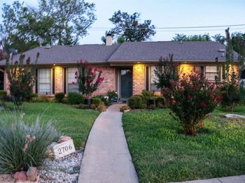 2706  Meadow Bluff Lane 