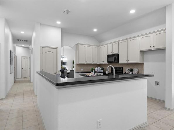 590  Sheldon Road , Lantana Texas 76226