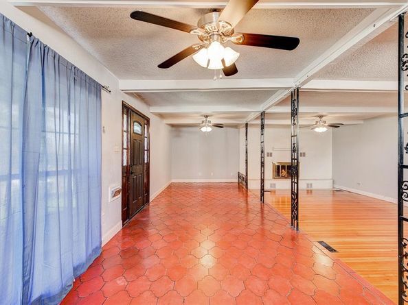 1317  Grand Avenue , Fort Worth Texas 76164