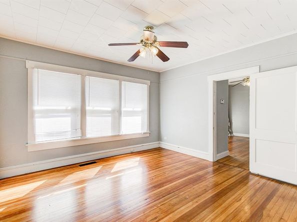 1317  Grand Avenue , Fort Worth Texas 76164
