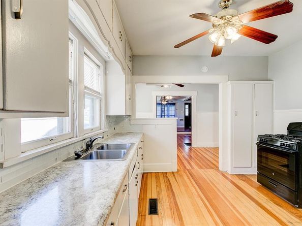 1317  Grand Avenue , Fort Worth Texas 76164
