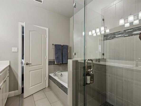 722 E 1st Street , Fort Worth Texas 76102