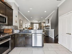 722 E 1st Street , Fort Worth Texas 76102