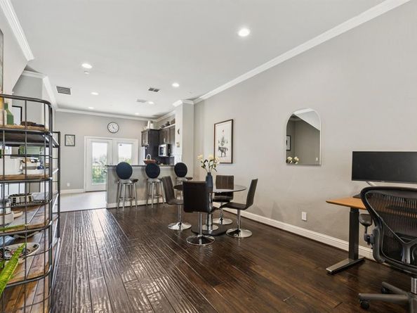 722 E 1st Street , Fort Worth Texas 76102