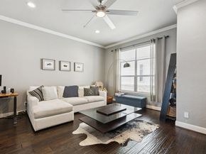 722 E 1st Street , Fort Worth Texas 76102