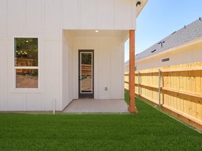 2833  Avenue L  , Fort Worth Texas 76105