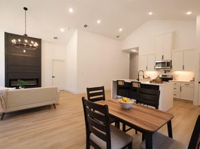 2833  Avenue L  , Fort Worth Texas 76105