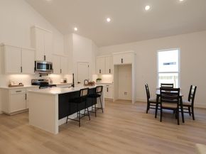 2833  Avenue L  , Fort Worth Texas 76105