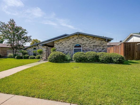 4610  Bridgeport Drive , Garland Texas 75043