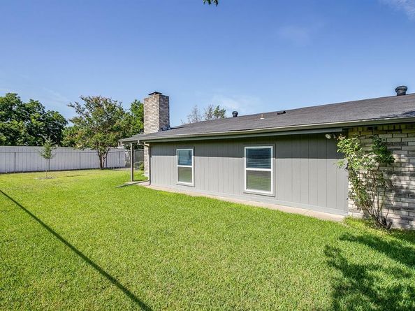 4610  Bridgeport Drive , Garland Texas 75043