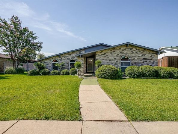 4610  Bridgeport Drive , Garland Texas 75043