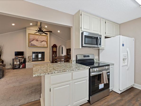 320  Fairhavens Drive , Grand Prairie Texas 75050