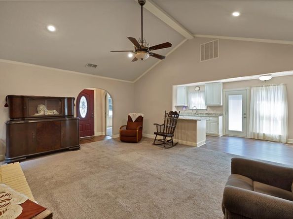 320  Fairhavens Drive , Grand Prairie Texas 75050