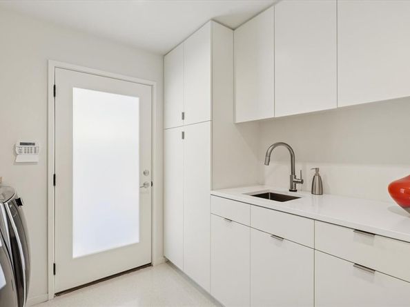 10752  Wyatt Circle , Dallas Texas 75218