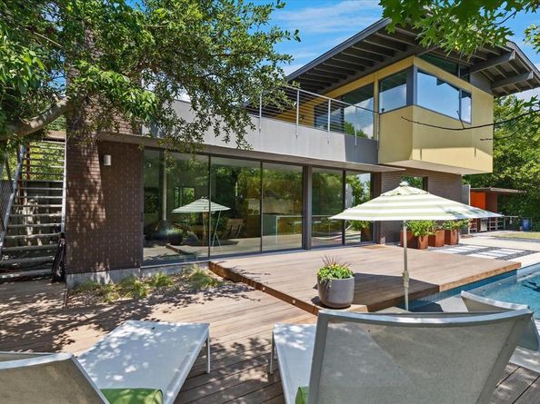 10752  Wyatt Circle , Dallas Texas 75218