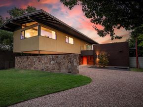 10752  Wyatt Circle , Dallas Texas 75218