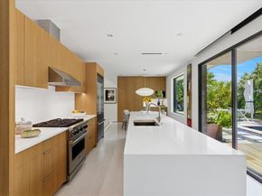 10752  Wyatt Circle , Dallas Texas 75218