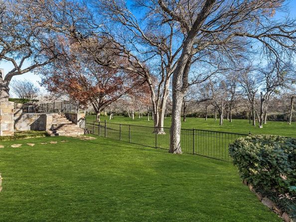 4735  Stonehollow Way , Dallas Texas 75287