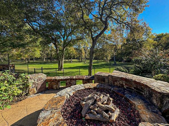 4735  Stonehollow Way , Dallas Texas 75287