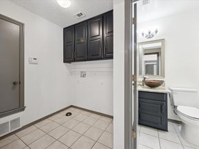 524  Highland Park Drive , Hurst Texas 76054