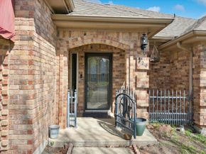 524  Highland Park Drive , Hurst Texas 76054