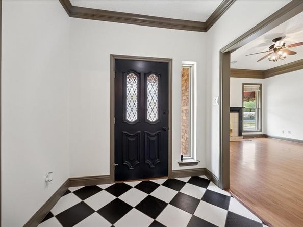 524  Highland Park Drive , Hurst Texas 76054