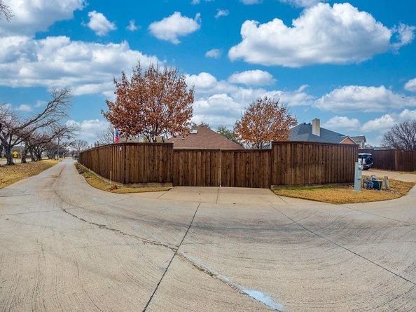 3941  Willow Bend Drive , The Colony Texas 75056