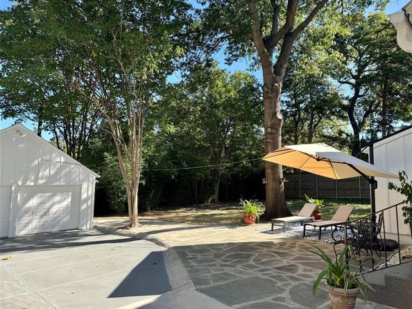 6867  Gaston Avenue , Dallas Texas 75214
