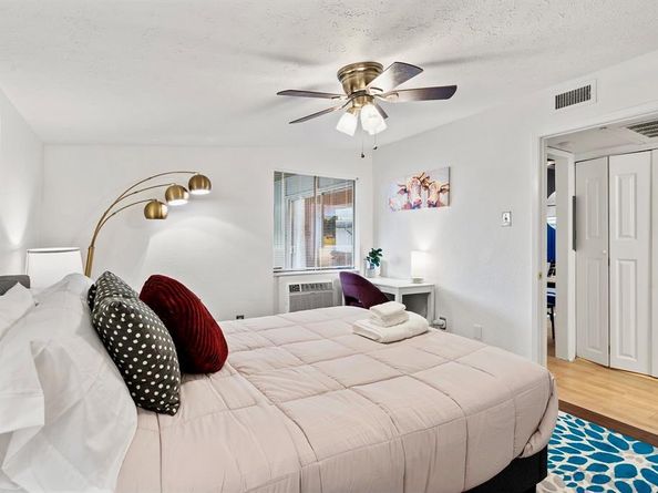 2627  Douglas Avenue  206, Dallas Texas 75219
