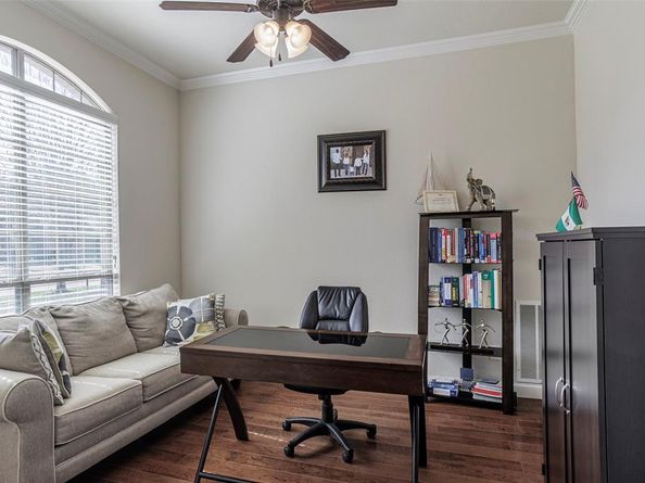 3036  Larreta  , Grand Prairie Texas 75054