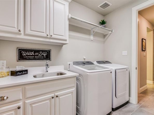 4011  Hollywood Park Court , Celina Texas 75009