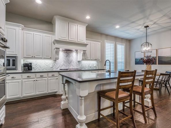 4011  Hollywood Park Court , Celina Texas 75009