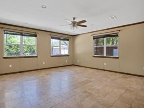 1919  Muncie Avenue , Dallas Texas 75212