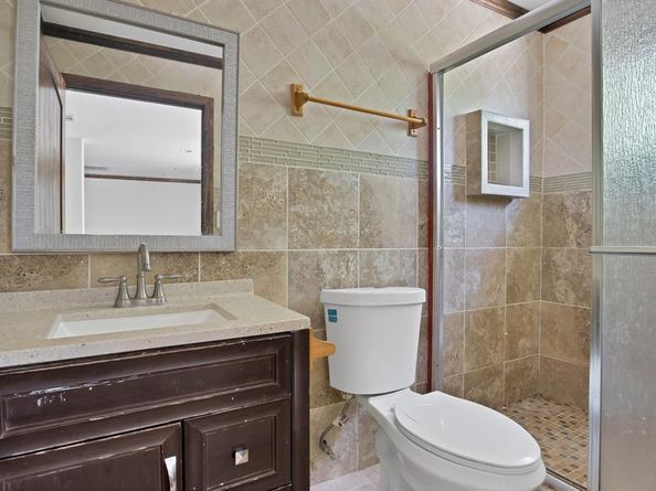 1919  Muncie Avenue , Dallas Texas 75212