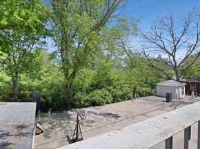 1919  Muncie Avenue , Dallas Texas 75212