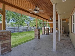 1919  Muncie Avenue , Dallas Texas 75212