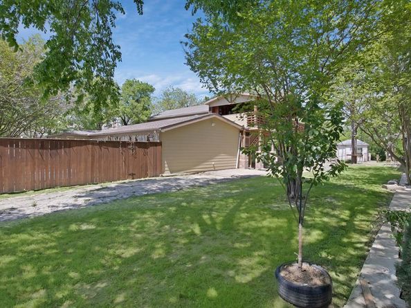 1919  Muncie Avenue , Dallas Texas 75212