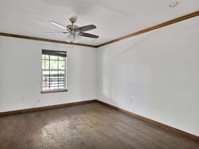 1919  Muncie Avenue , Dallas Texas 75212