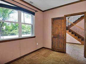 1919  Muncie Avenue , Dallas Texas 75212