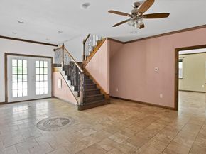 1919  Muncie Avenue , Dallas Texas 75212