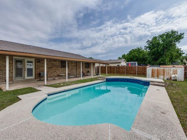 5612  Macrae Street , Haltom City Texas 76148