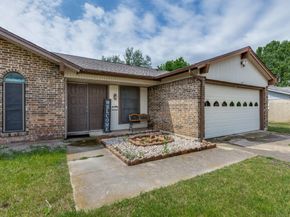 5612  Macrae Street , Haltom City Texas 76148