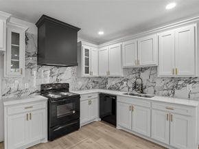 1037 E Richmond Avenue , Fort Worth Texas 76104