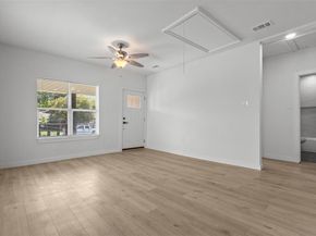 1037 E Richmond Avenue , Fort Worth Texas 76104