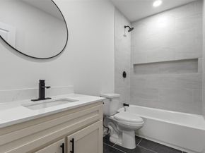 1037 E Richmond Avenue , Fort Worth Texas 76104