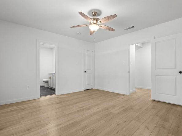 1037 E Richmond Avenue , Fort Worth Texas 76104