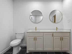 1037 E Richmond Avenue , Fort Worth Texas 76104