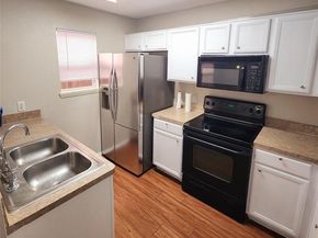 301  Ensenada Plaza , Dallas Texas 75211