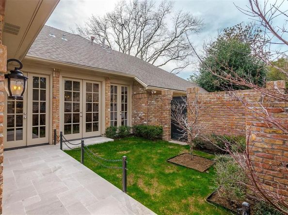 11712  Forest Court , Dallas Texas 75230