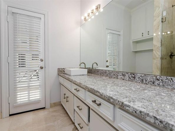 11712  Forest Court , Dallas Texas 75230